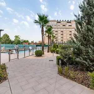Moderno Con Piscina Y Parking Apartamento